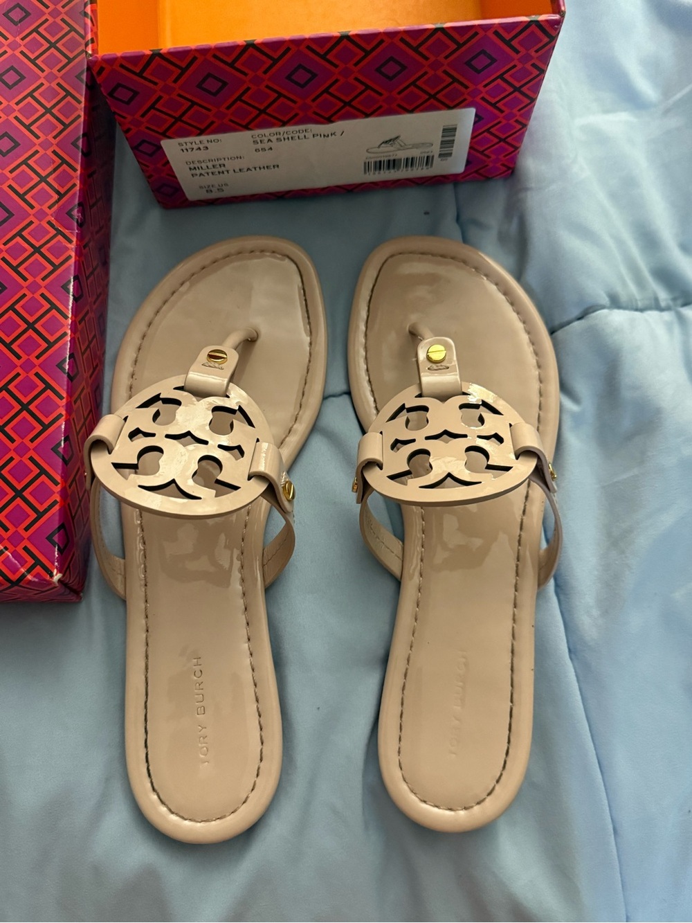 Tory Burch Cream Miller Patent Leather Logo Thong Sandal